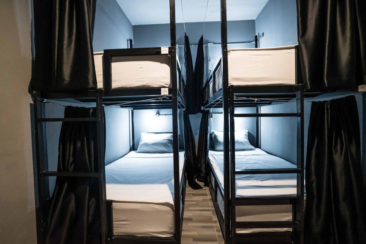 Slumber Party Hostel Phuket Exterior foto
